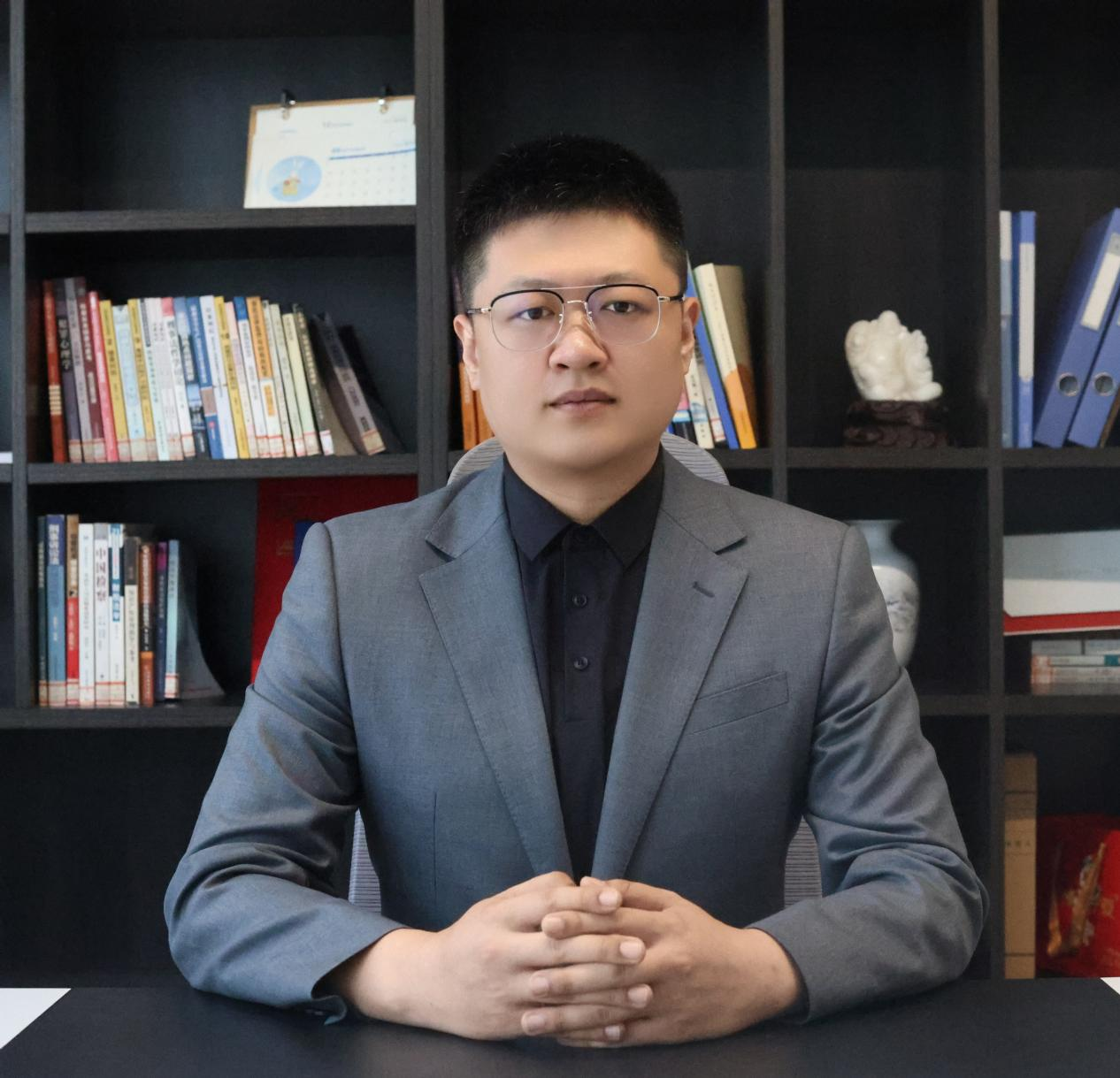 冯伟翔-执业律师